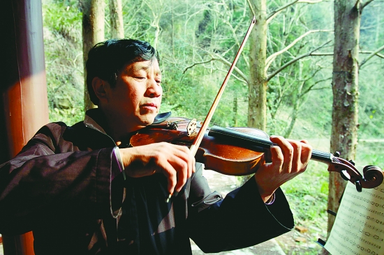 李国华：用灵魂与小提琴对话