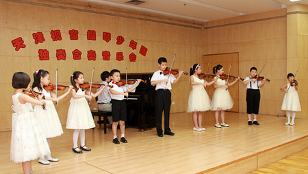 “天津视窗提琴少年团”举办独奏、合奏音乐会