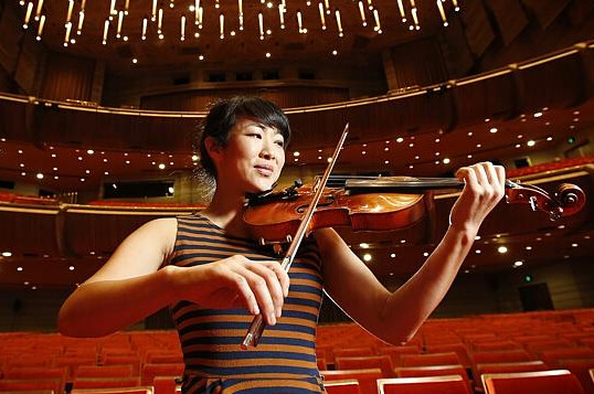 澳大利亚小提琴家将携300年古琴全国巡演